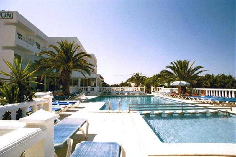 Lago Playa Es Pujols Exterior photo
