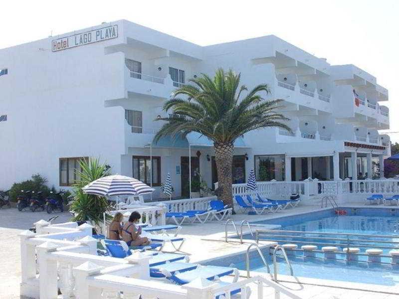 Lago Playa Es Pujols Exterior photo