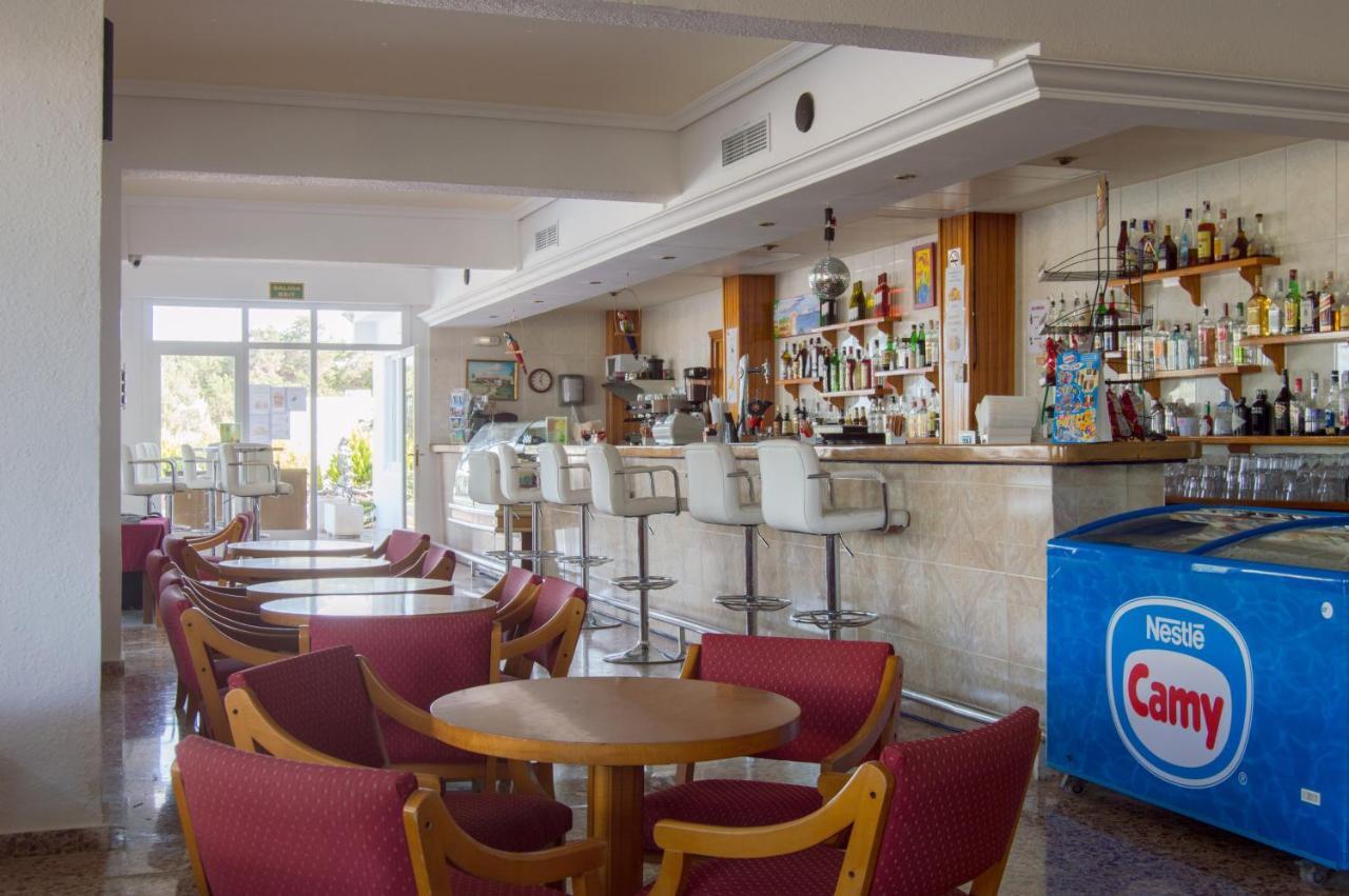 Lago Playa Es Pujols Restaurant photo