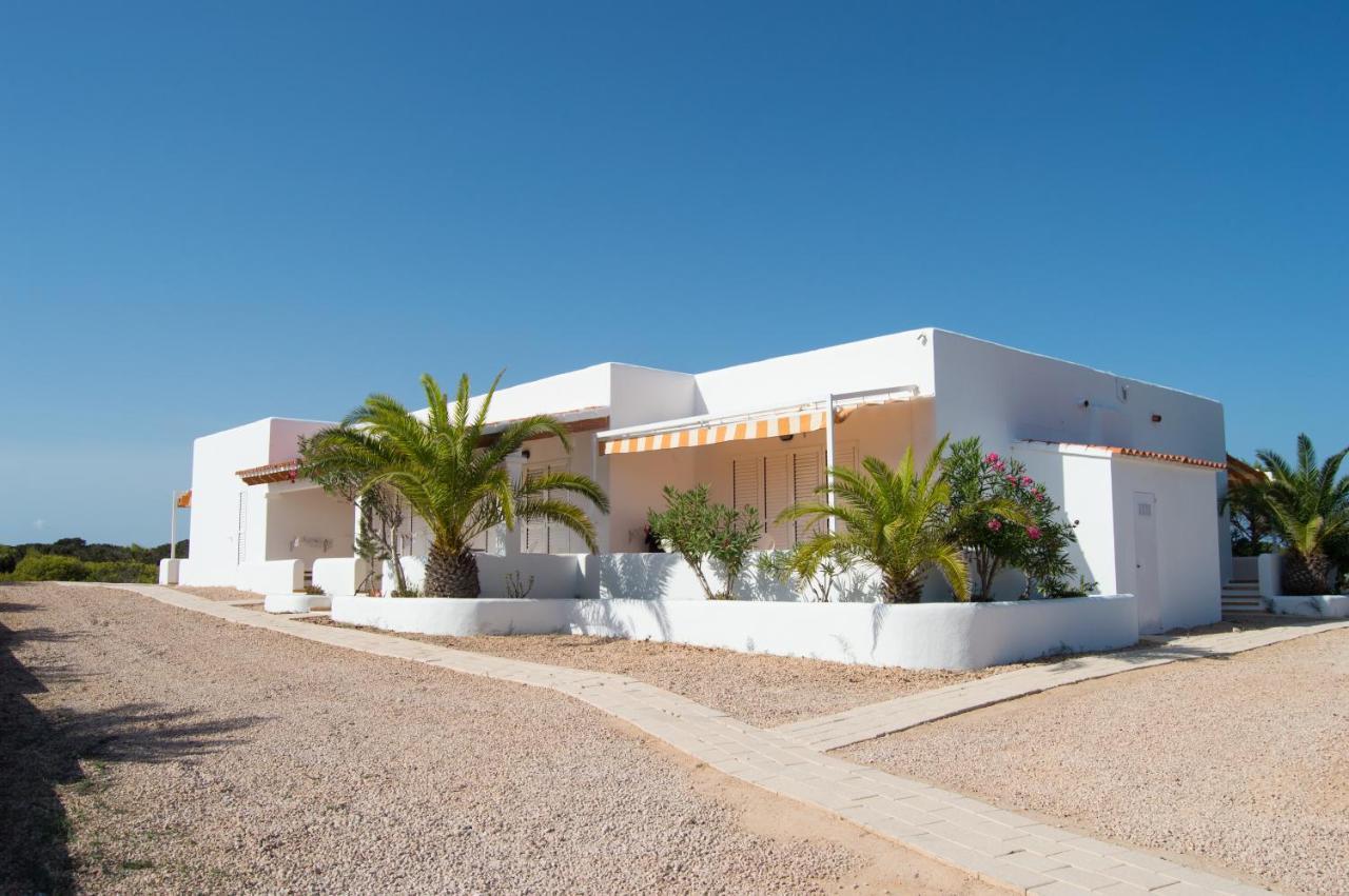 Lago Playa Es Pujols Exterior photo